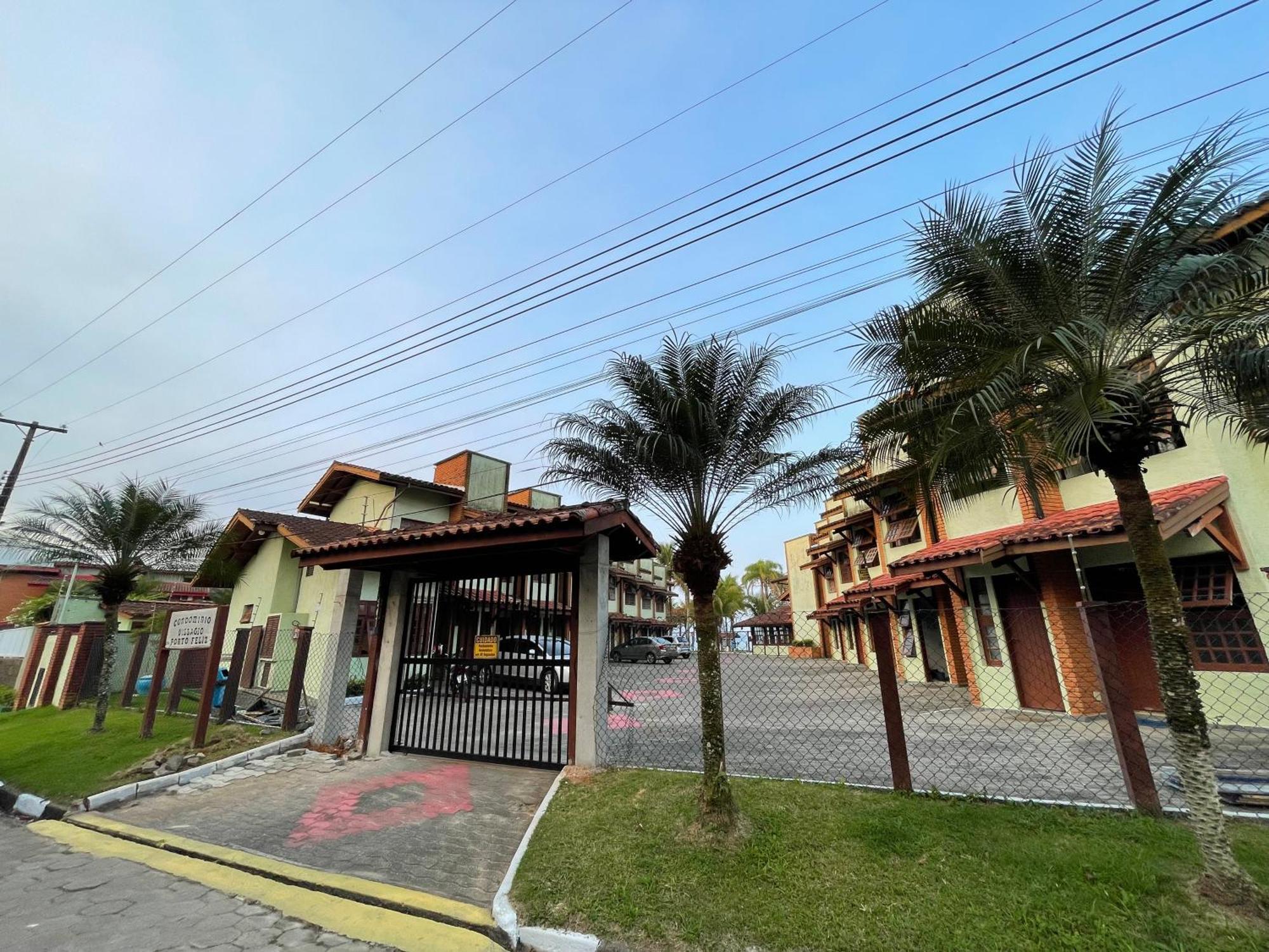 Pe Na Areia Na Praia Das Toninhas - Villagio 24 Porto Feliz Ubatuba Zewnętrze zdjęcie