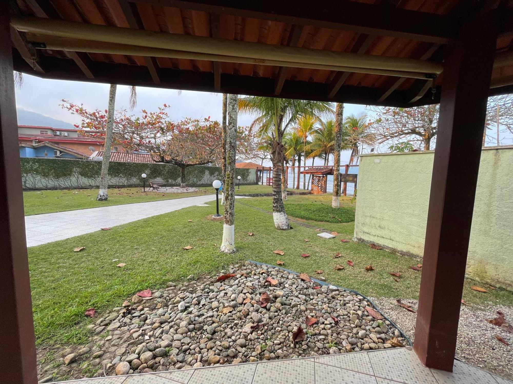 Pe Na Areia Na Praia Das Toninhas - Villagio 24 Porto Feliz Ubatuba Zewnętrze zdjęcie